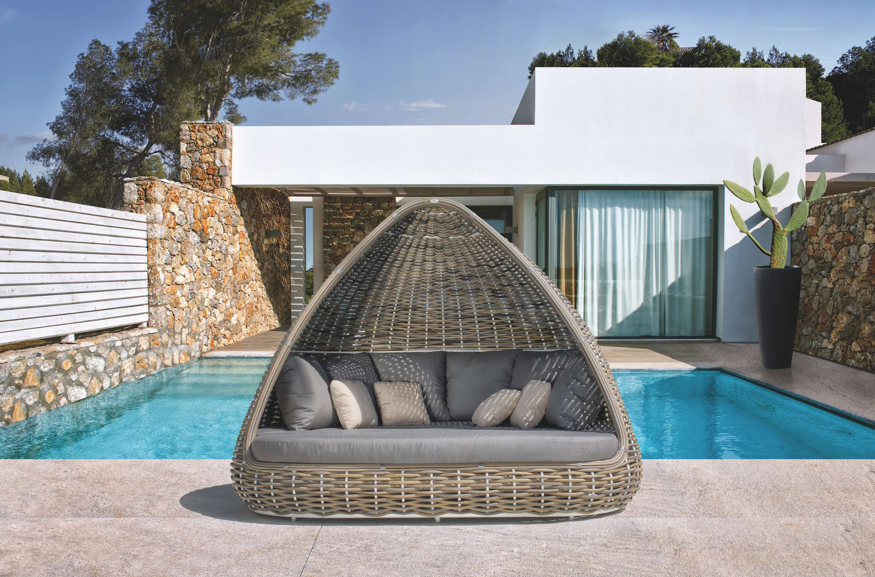 SHADE Daybed